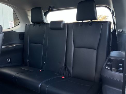 Used 2025 Toyota Grand Highlander FWD image 13