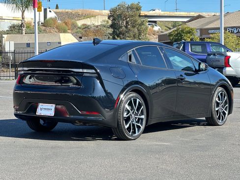 New 2026 Toyota Prius Plug-In Hybrid image 5