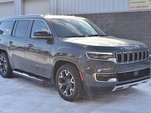 Used 2024 Jeep Wagoneer Series III image 1