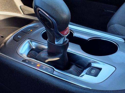 Used 2022 Chevrolet Malibu RS image 27