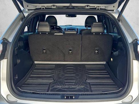 Used 2019 Ford Edge ST w/ Convenience Package AWD/4WD image 6