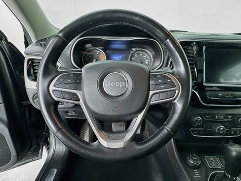 Used 2020 Jeep Cherokee Limited AWD/4WD image 11