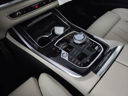 New 2026 BMW X7 xDrive40i image 26