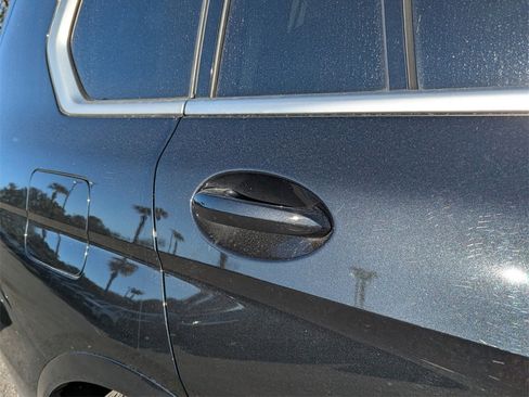 Used 2024 BMW X7 xDrive40i image 7