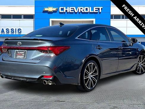 Used 2019 Toyota Avalon Touring w/ Advanced Safety Package image 5