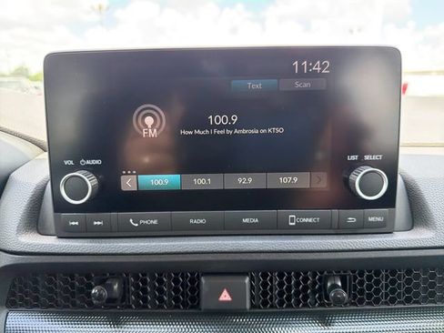 Used 2025 Honda CR-V EX image 12