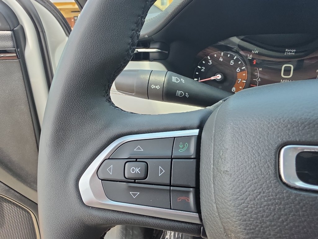 Used 2025 Jeep Compass Limited AWD/4WD image 29