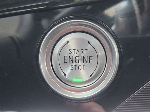 Used 2022 Chevrolet Corvette Stingray Premium Conv w/ Z51 Performance Package image 23