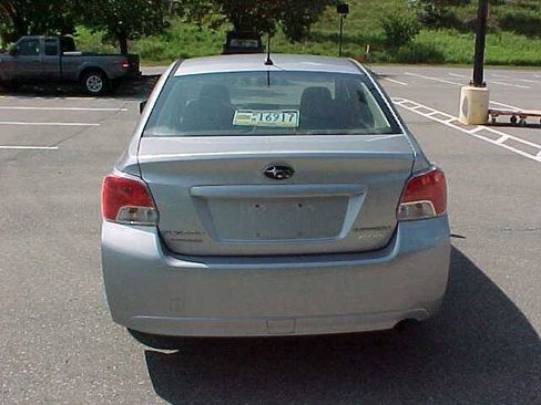 Used 2014 Subaru Impreza 2.0i Premium w/ All-Weather Package w/CVT AWD/4WD image 26