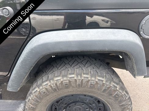 Used 2017 Jeep Wrangler Unlimited Sport AWD/4WD image 17