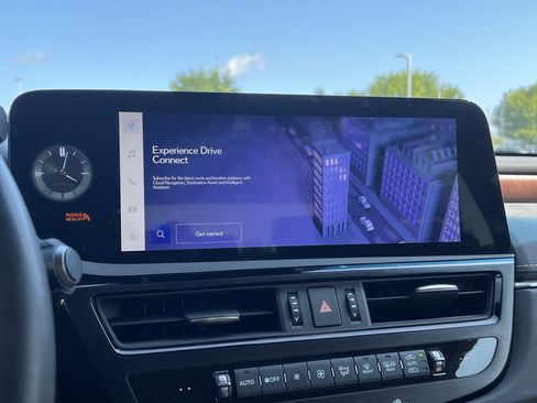 Used 2023 Lexus ES 350 Ultra Luxury w/ Accessory Package (Z2) FWD image 24