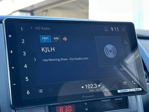 Used 2011 Toyota Tacoma PreRunner w/ TRD Off-Road Pkg w/JBL Audio image 18