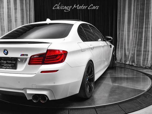 Used 2013 BMW M5 RWD image 48