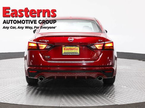 Used 2023 Nissan Altima 2.5 SV w/ SV Premium Package image 6