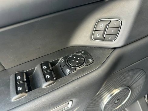 Used 2024 Ford Expedition Platinum AWD/4WD image 30