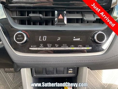 Used 2022 Toyota Corolla Cross LE image 30