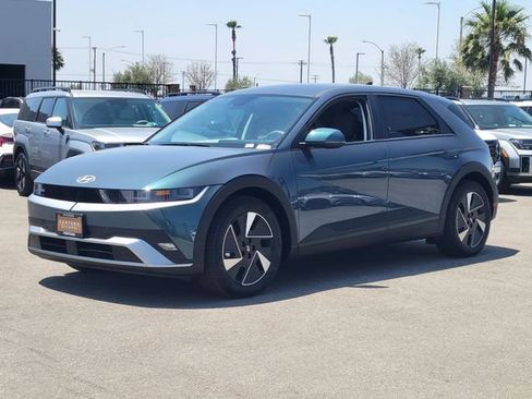 New 2026 Hyundai Ioniq 5 SE RWD image 2