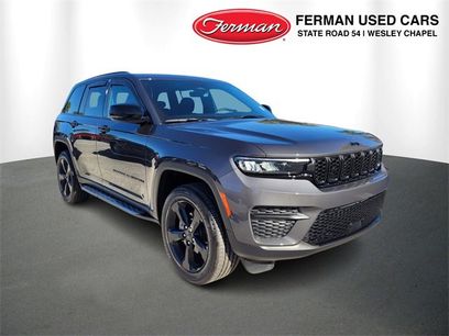 Used 2025 Jeep Grand Cherokee Altitude