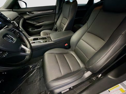 Used 2022 Honda Accord Sport image 10