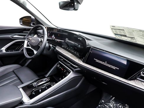 New 2025 Audi Q5 Prestige image 5