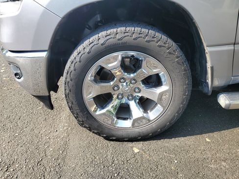 Used 2019 RAM 1500 Big Horn AWD/4WD image 7