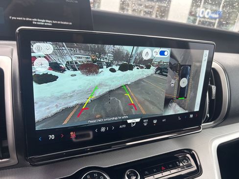 Used 2025 Ford Expedition Active image 20