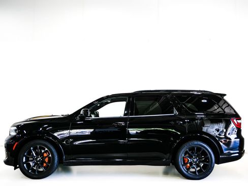 Used 2023 Dodge Durango R/T w/ Hemi Orange Plus Package AWD/4WD image 6