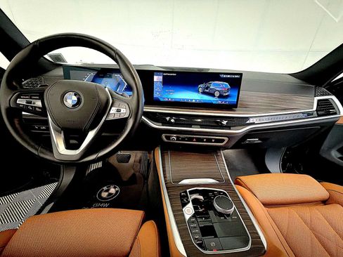 Certified 2024 BMW X5 xDrive40i w/ Premium Package AWD/4WD image 12