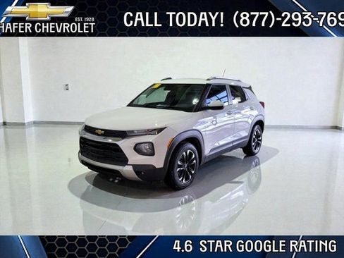 Used 2021 Chevrolet TrailBlazer LT w/ Convenience Package image 1