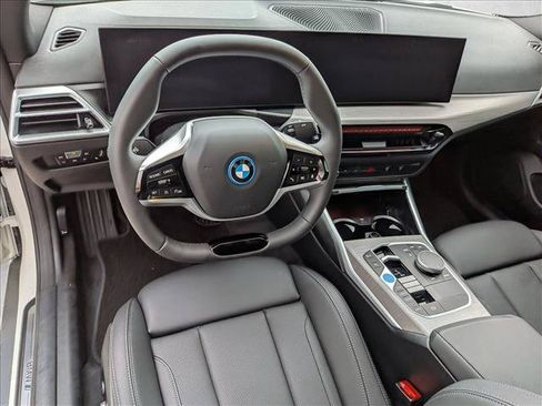 Used 2025 BMW i4 eDrive40 RWD image 10