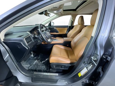 Used 2021 Lexus RX 350L Premium w/ Premium Package image 20