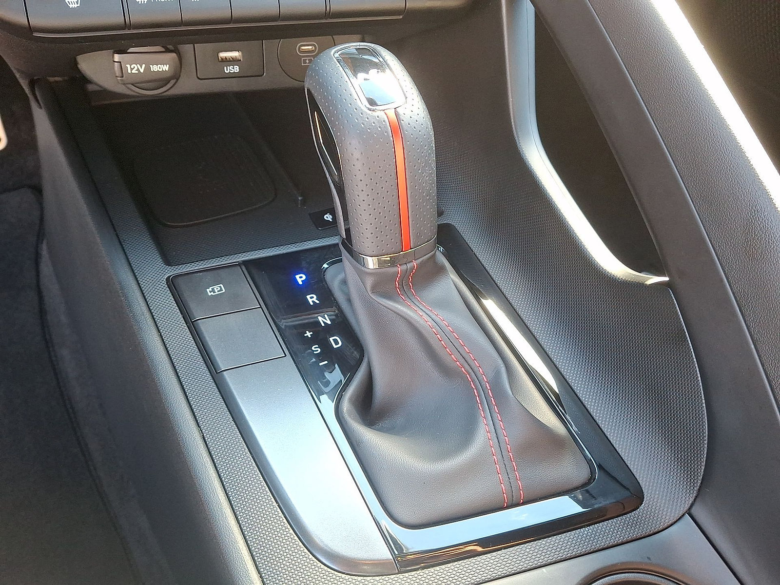 Certified 2025 Hyundai Elantra N Line FWD image 18