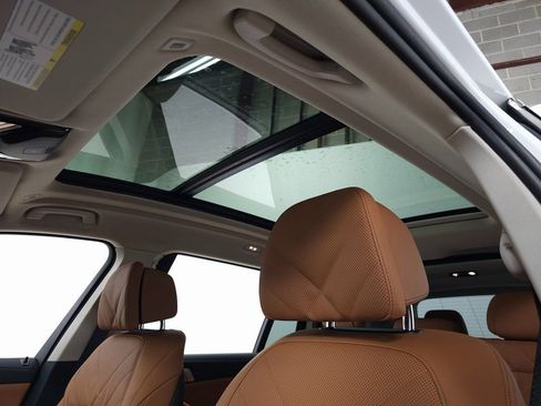 Used 2026 BMW X7 xDrive40i image 13