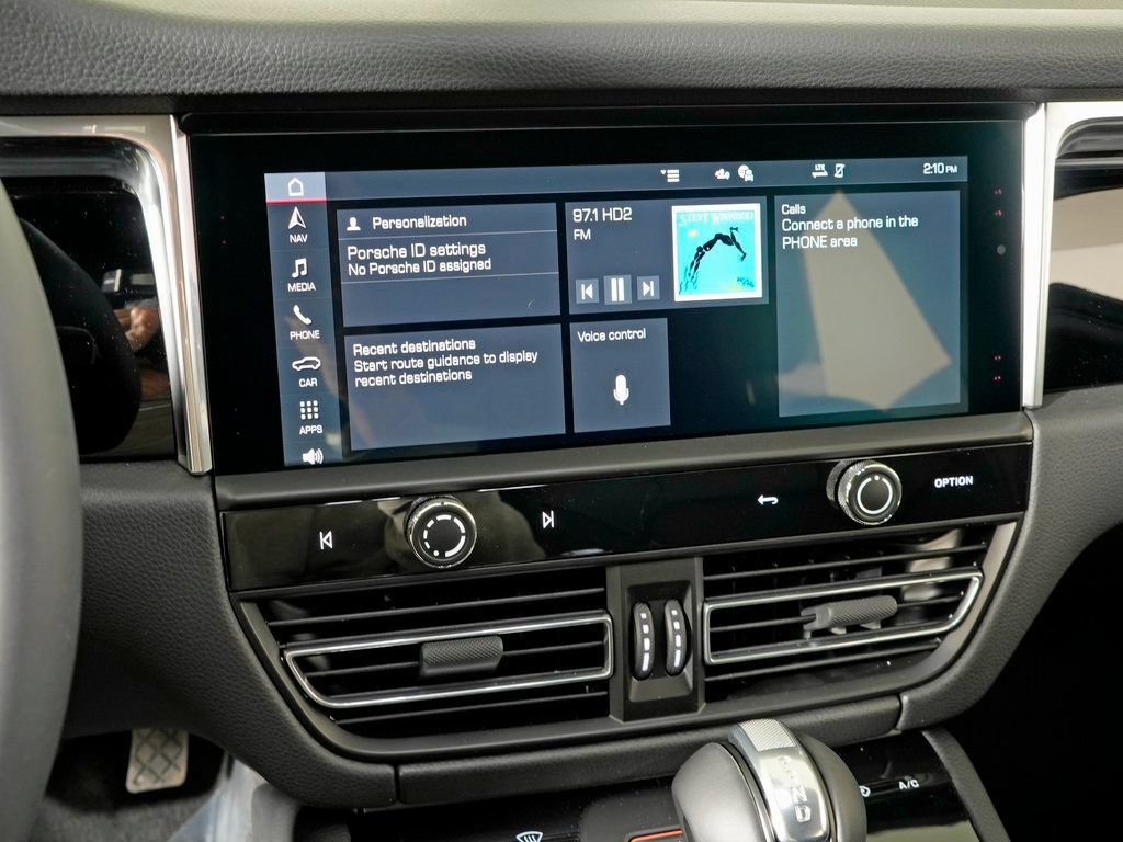 Certified 2026 Porsche Macan S AWD/4WD image 25