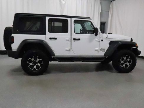 Used 2018 Jeep Wrangler Unlimited Sport S AWD/4WD image 10