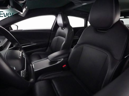 Used 2023 Lucid Air Touring image 7