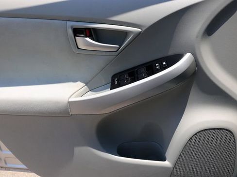 Used 2015 Toyota Prius Four image 42