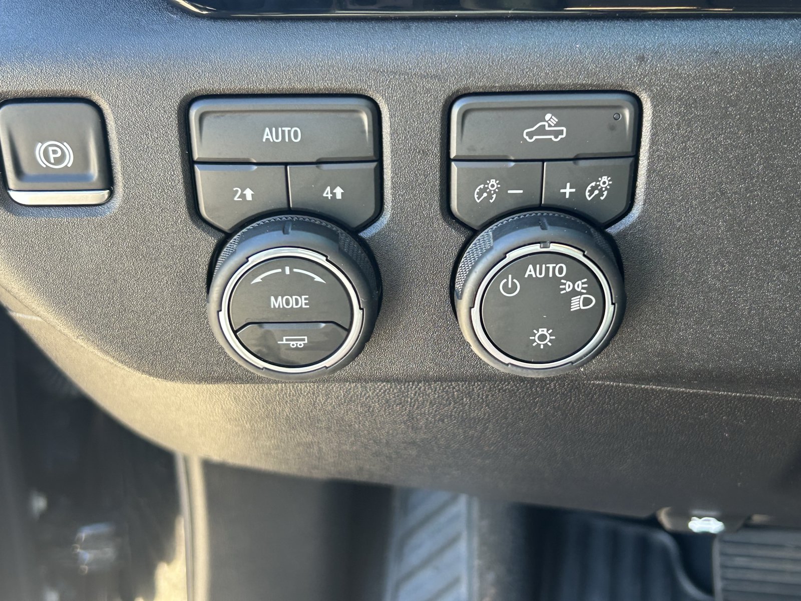 Used 2026 Chevrolet Silverado 1500 LT AWD/4WD image 18
