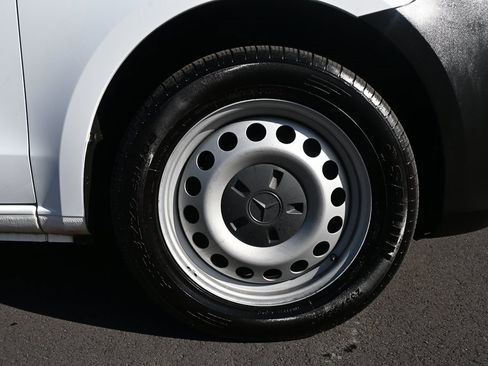 Used 2021 Mercedes-Benz Metris w/ Premium Safety Package image 31