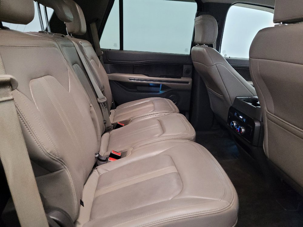 Used 2018 Ford Expedition Limited AWD/4WD image 19
