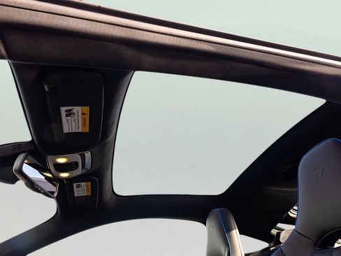 New 2025 McLaren GTS RWD image 43