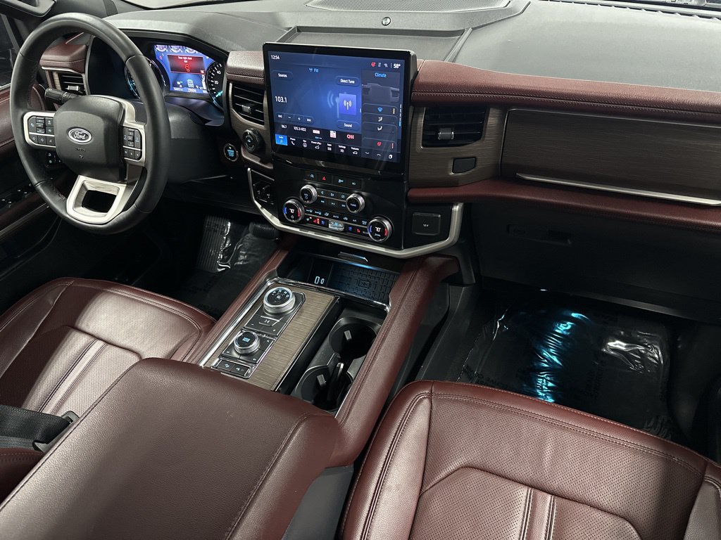 Used 2024 Ford Expedition Limited AWD/4WD image 11