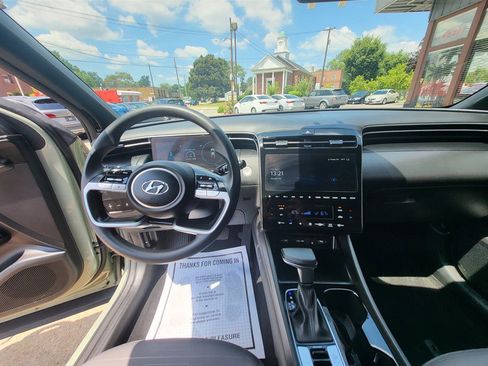 Used 2024 Hyundai Santa Cruz SEL w/ Activity Package FWD image 16