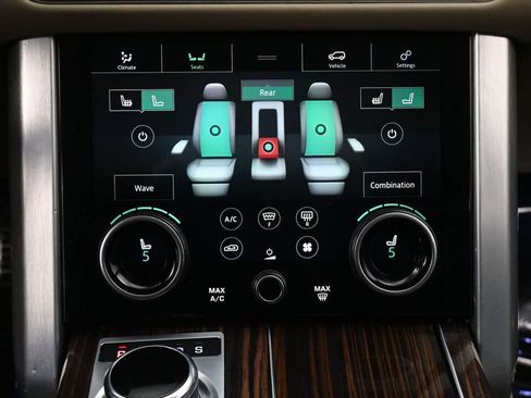 Used 2019 Land Rover Range Rover Long Wheelbase Autobiography image 42