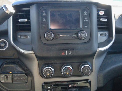 Used 2021 RAM 2500 Big Horn AWD/4WD image 21