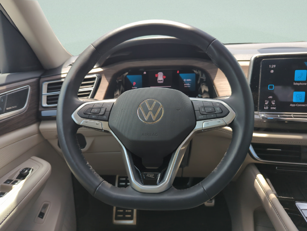 Certified 2026 Volkswagen Atlas SEL Premium R-Line AWD/4WD image 26