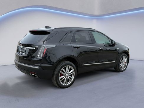 Used 2023 Cadillac XT5 Sportv w/ LPO, Floor Liner Package AWD/4WD image 3