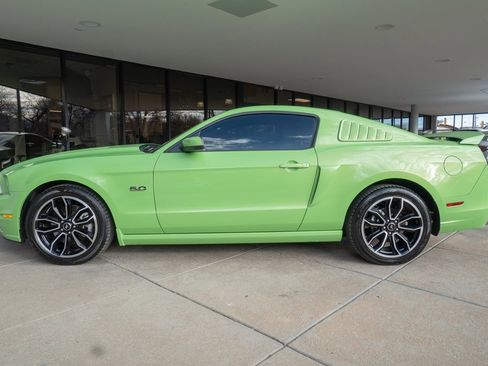 Used 2013 Ford Mustang GT Premium w/ Electronics Pkg image 4