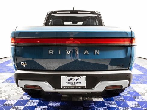 Used 2022 Rivian R1T Adventure AWD/4WD image 7