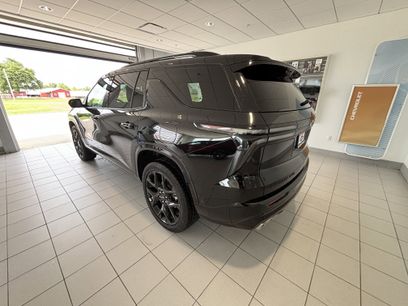Used 2025 Chevrolet Traverse RS